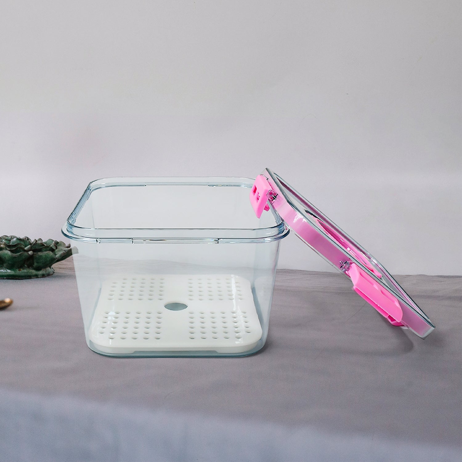 High Quality Plastic Food Storage Container Clear Washable Refrigerator Food Box Food Container Fruit Box Container with Lid (1400 ML) High Quality Plastic Food Storage Container Clear Washable Refrigerator Food Box Food Container Fruit Box Container with Lid (1400 ML)